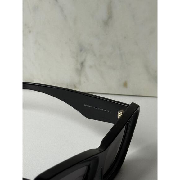 NEW Loewe LW40145F Anagram Cat Eye Sunglasses Black main image 5